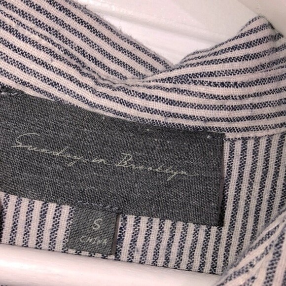 Anthropologie Sunday in Brooklyn small top - Picture 7 of 10